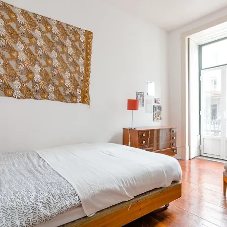 Apartment Santos With Terrace Lisbon